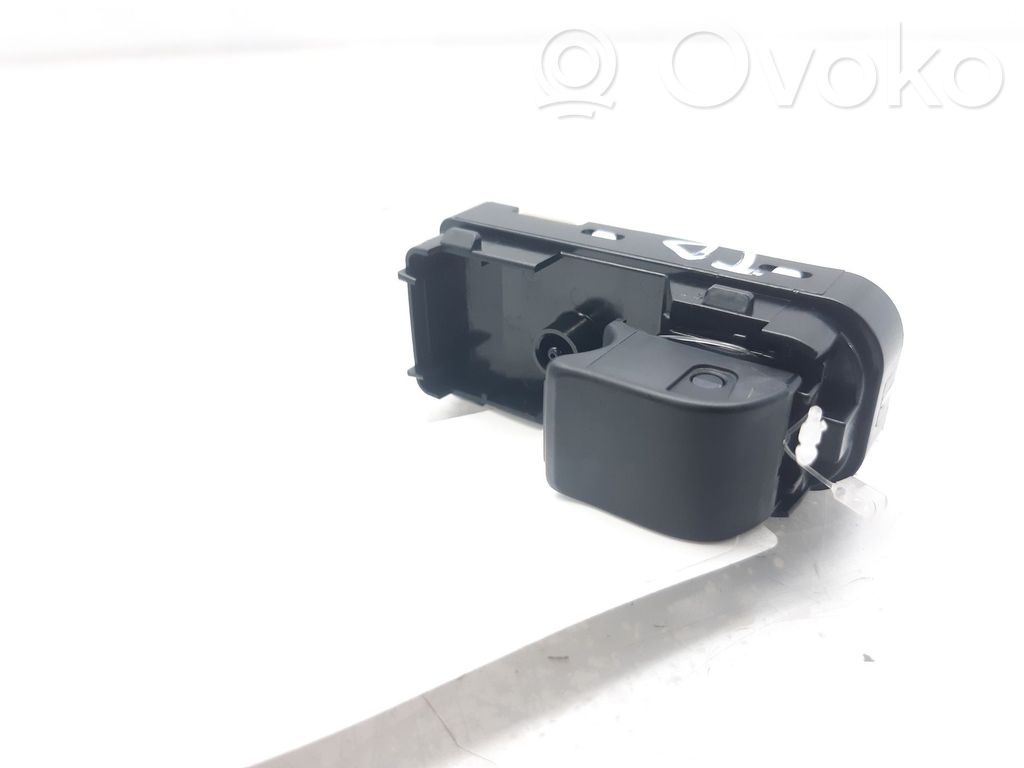Mazda CX-3 Electric window control switch 