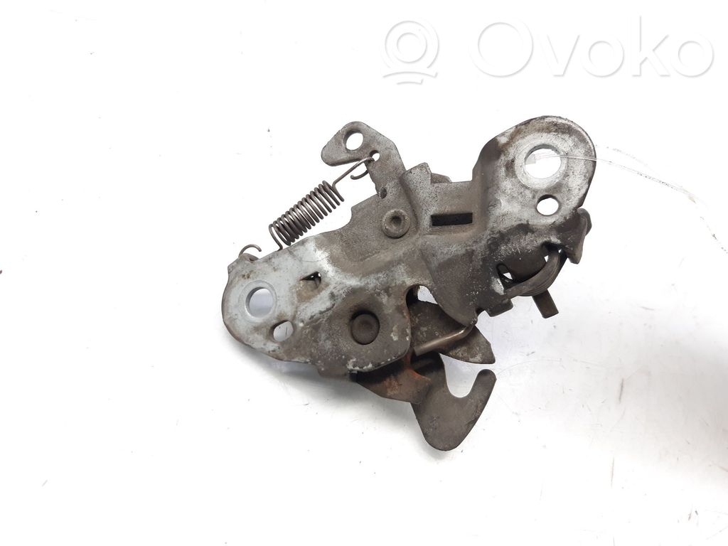 Peugeot 206 Tie down hook / loop 