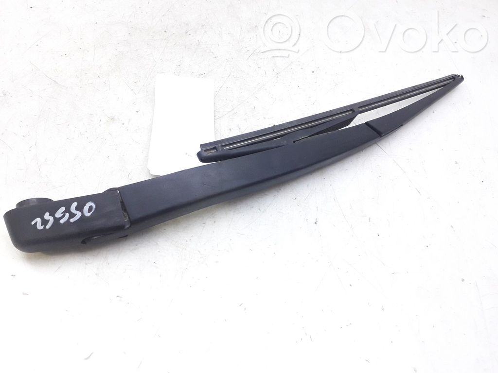 Opel Corsa D Ramię wycieraczki szyby tylnej 
