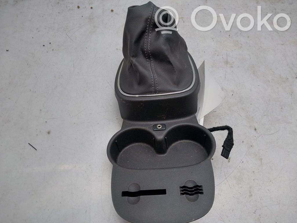 Opel Corsa D Contour de levier de vitesses