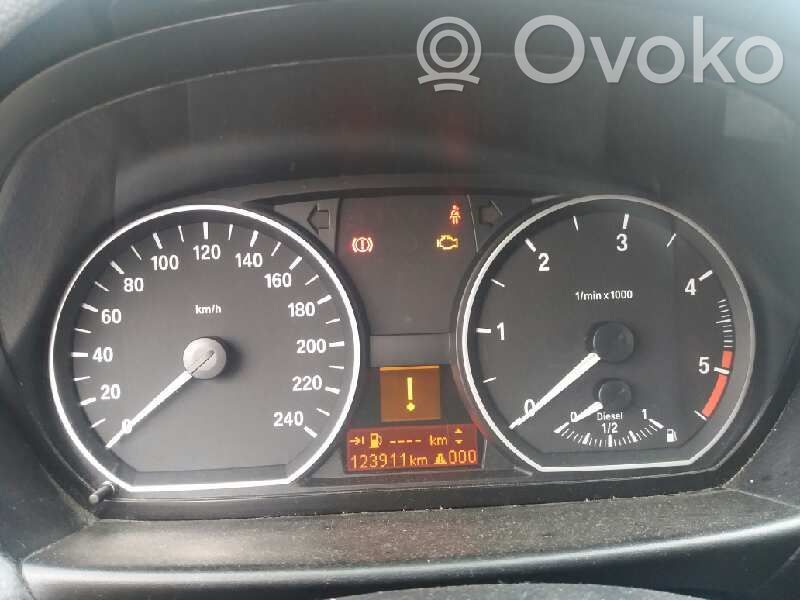 BMW 1 E81 E87 Velocímetro (tablero de instrumentos) 