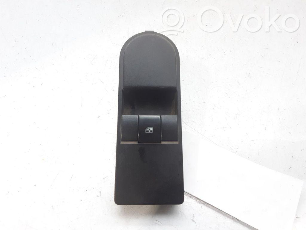 Opel Astra H Interruptor del elevalunas eléctrico 