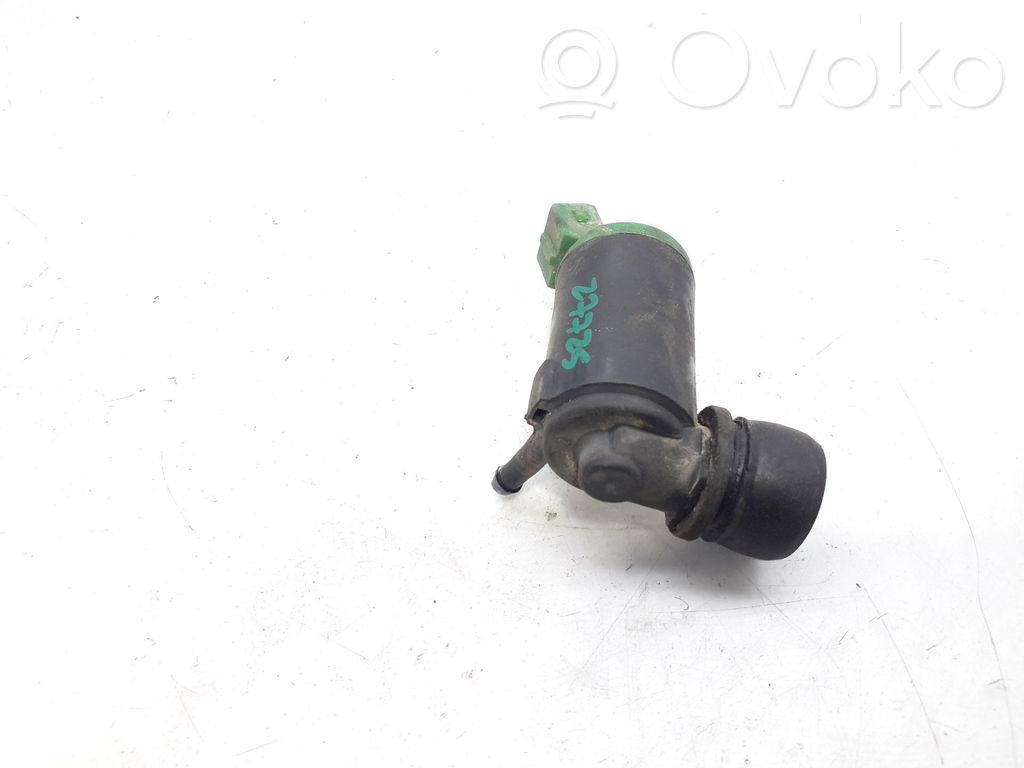 Peugeot 406 Windscreen/windshield washer pump 