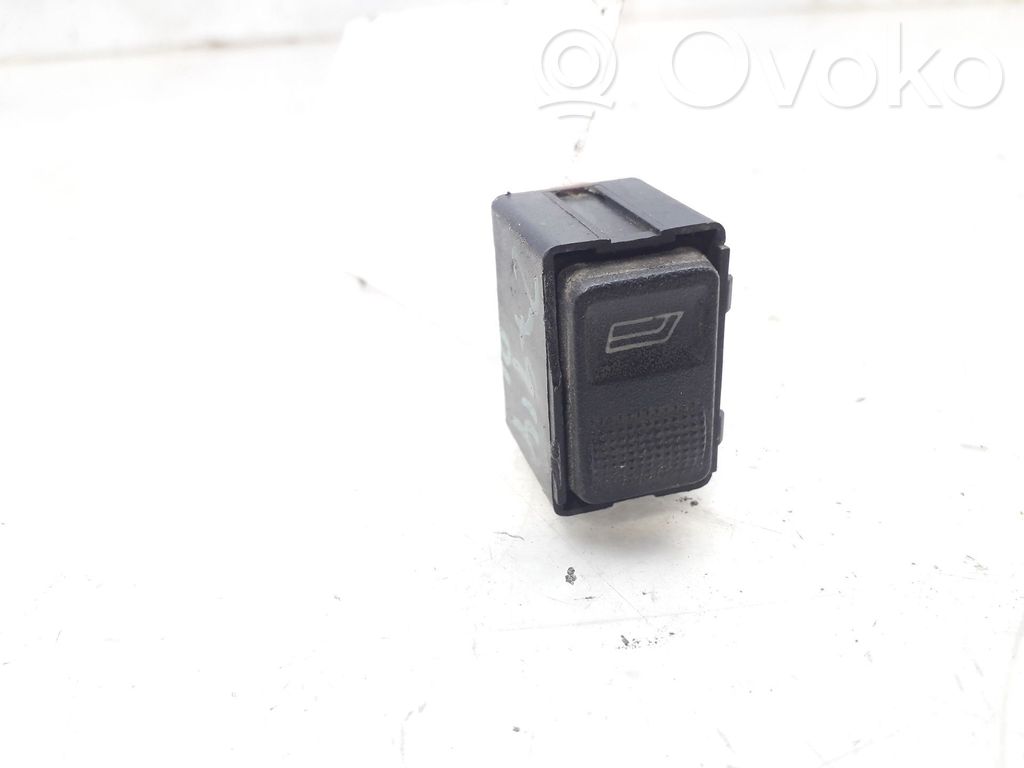 Audi 80 90 B3 Elektrisko logu slēdzis 
