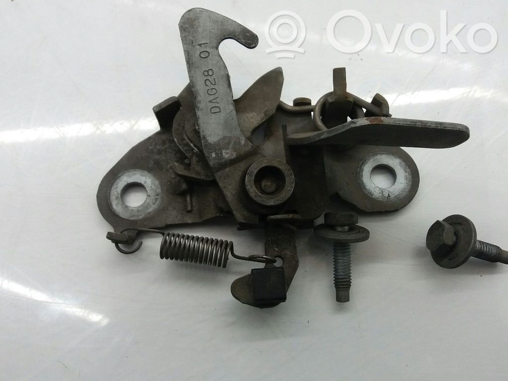 Peugeot 206 Tie down hook / loop 