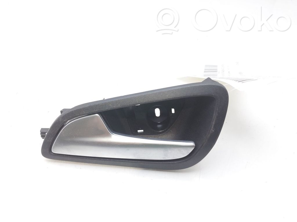 Manecilla interna puerta trasera   AM51U22601BEW