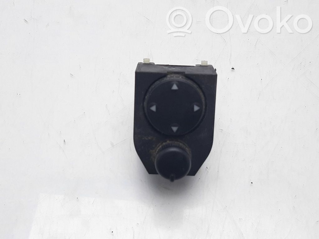 Interruptor del espejo lateral   8D0959565A
