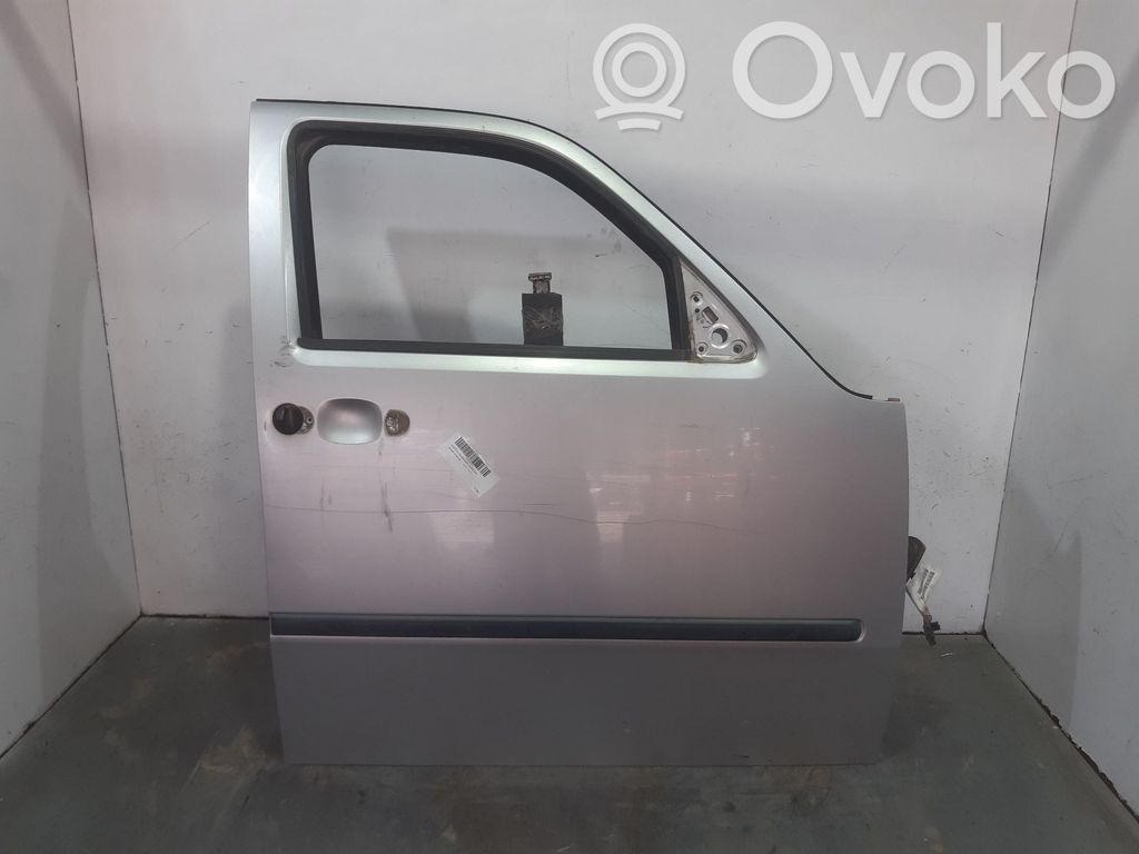 Dodge Nitro Durvis 
