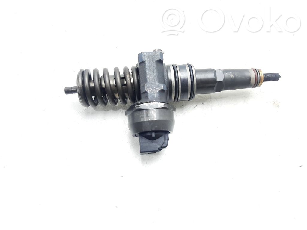 Injector combustibil   038130073AL