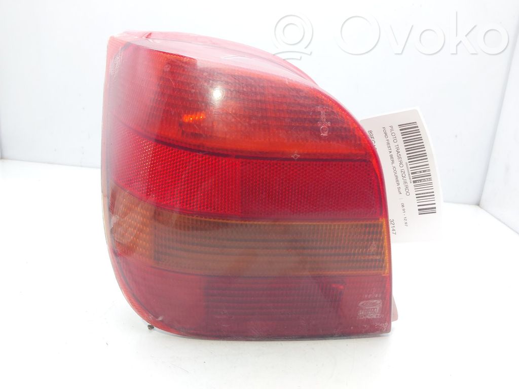 Ford Fiesta Lampă spate în caroserie 