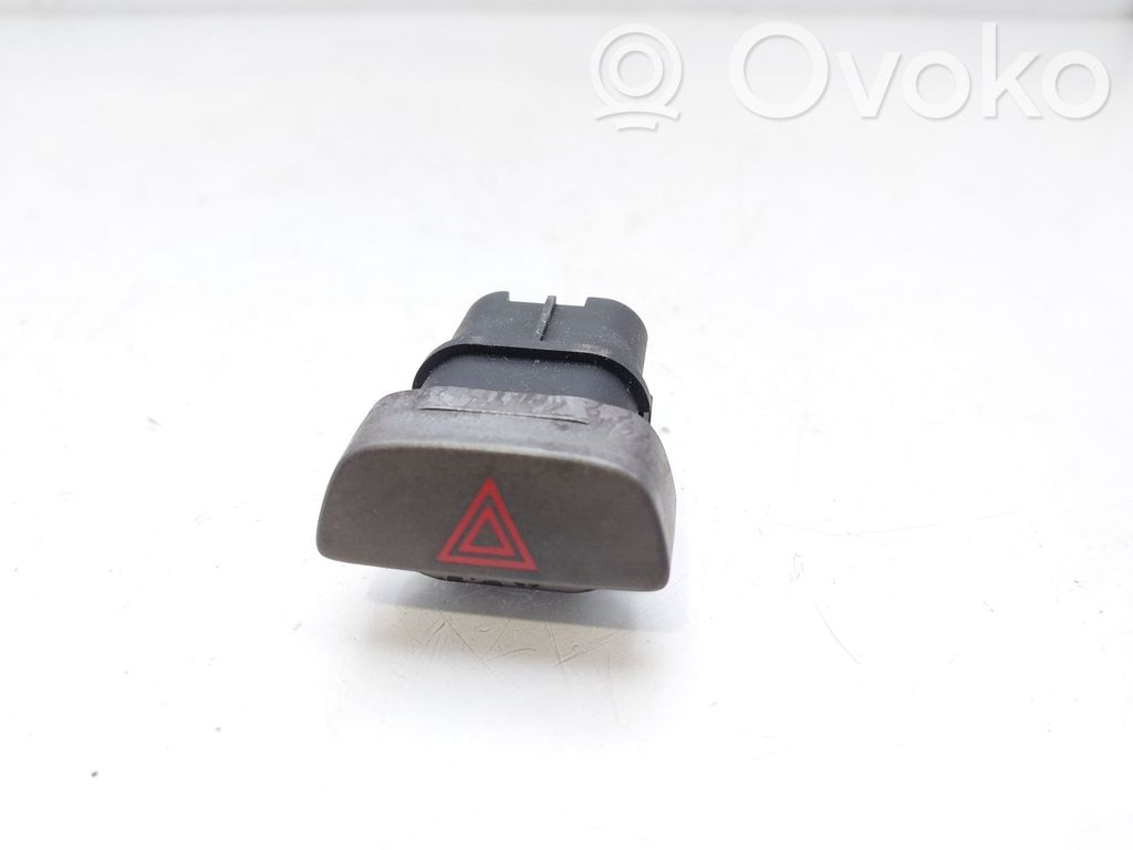 Ford Focus Botón interruptor de luz de peligro 