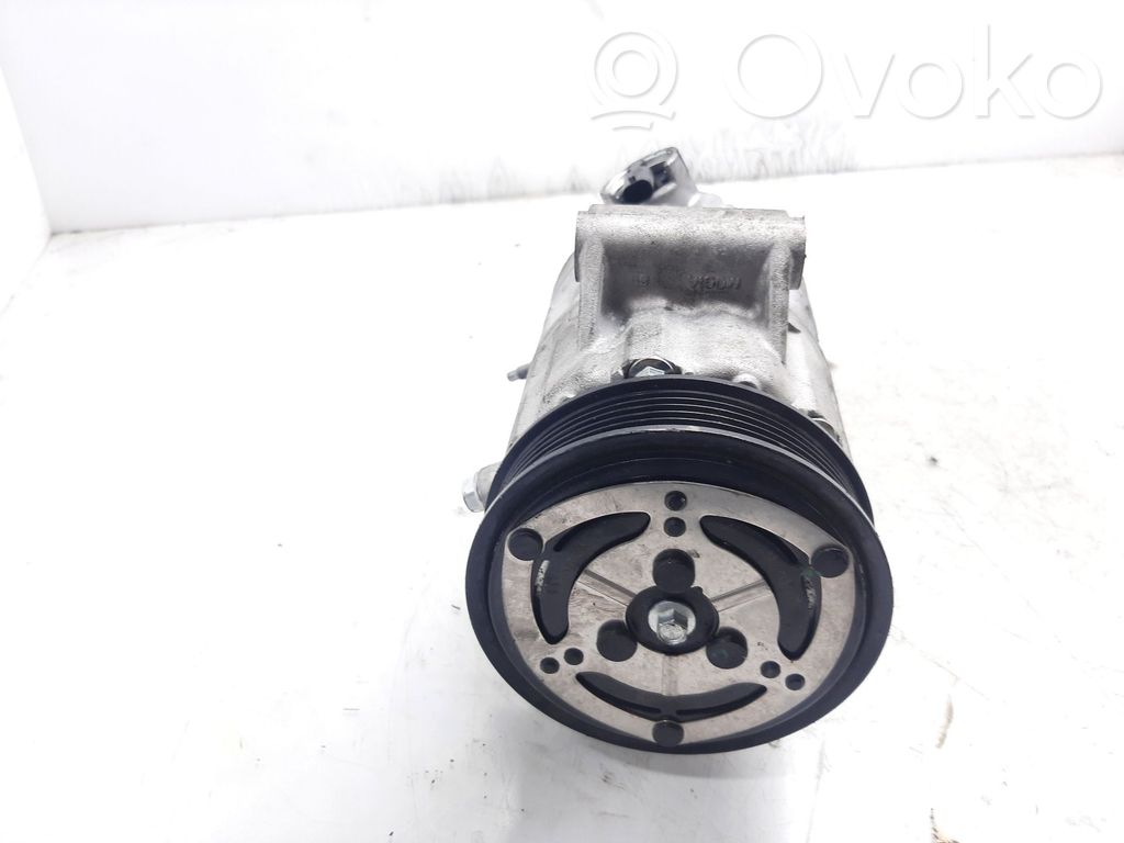 Ford Kuga II Kompresor / Sprężarka klimatyzacji A/C 