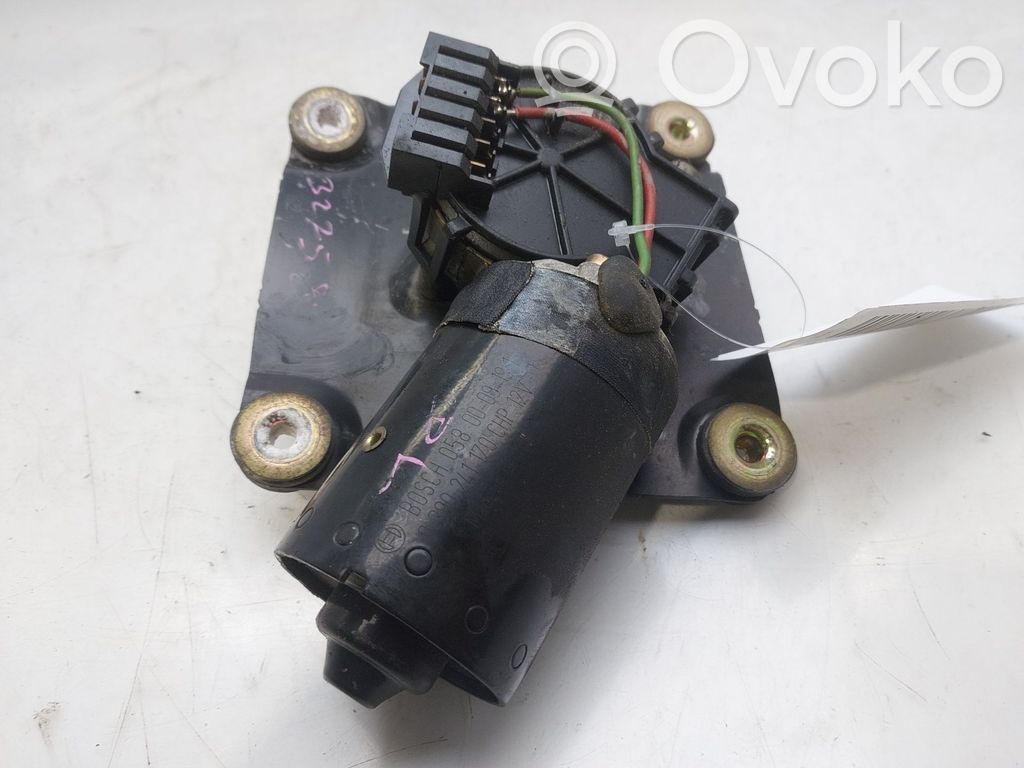 Volvo 440 Mechanizm i silniczek wycieraczek szyby przedniej / czołowej 