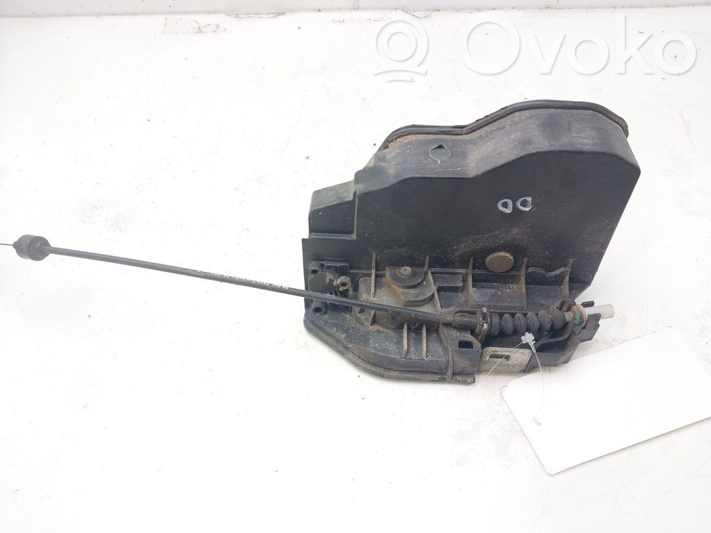 Cerradura de puerta delantera   7036170