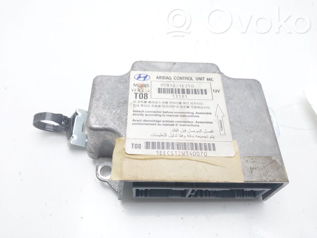 Hyundai Accent Unidad de control/módulo del Airbag 