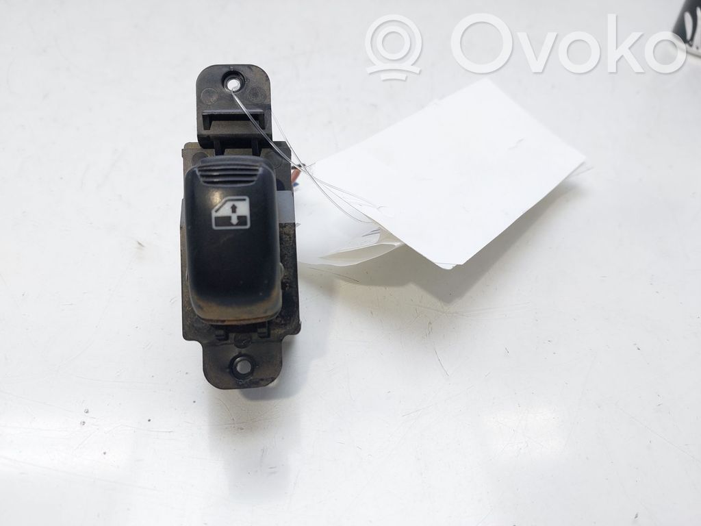 Hyundai Santa Fe Electric window control switch 