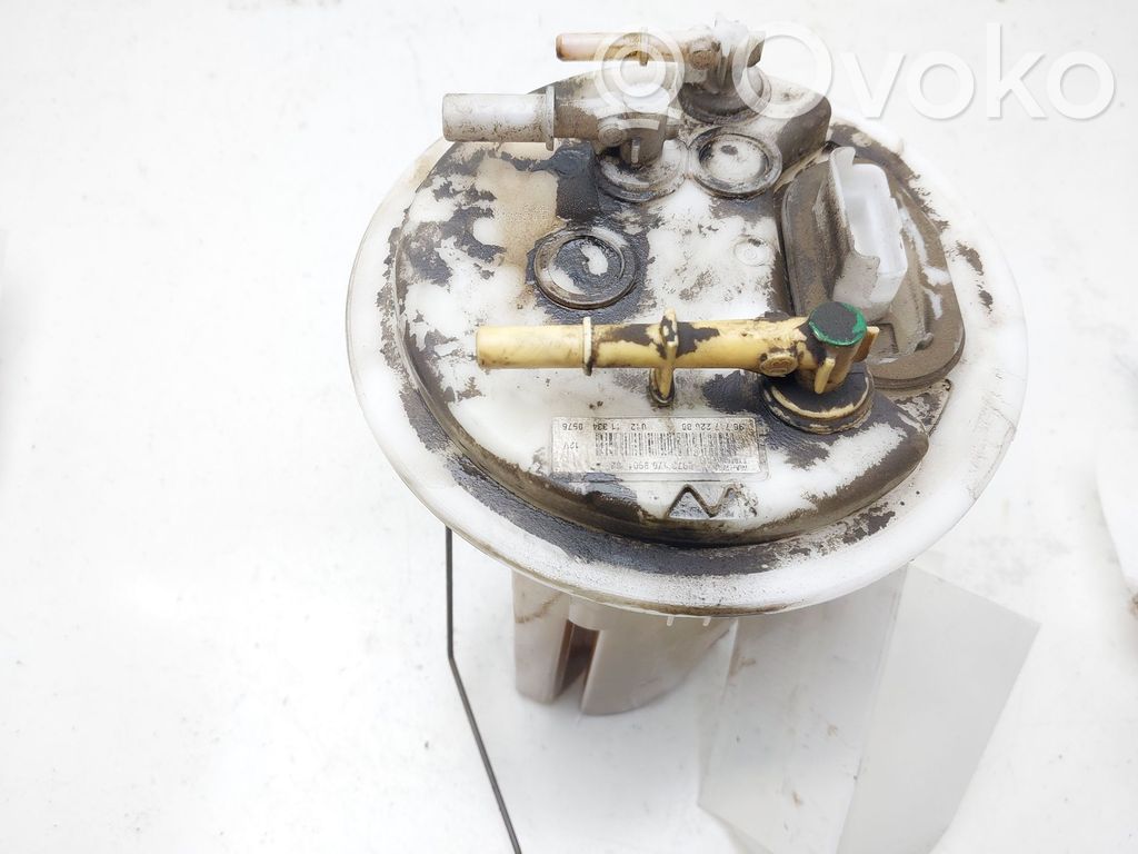 Bomba interna de combustible   9671722680