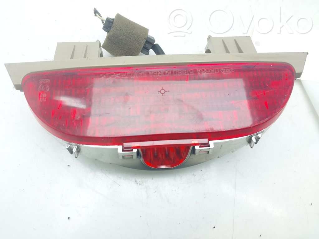 KIA Carnival Luce d’arresto centrale/supplementare 