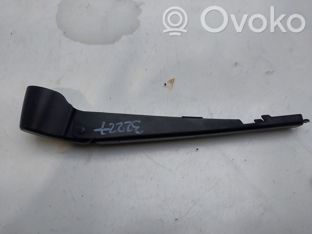 Mercedes-Benz A W176 Braccio della spazzola tergicristallo posteriore 