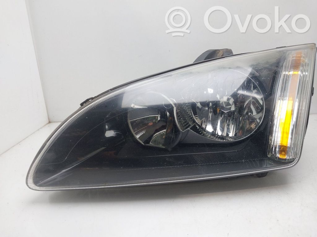 Ford Focus Scheinwerfer 