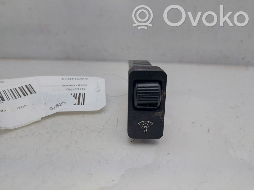 Sonstige Schalter / Griffe / Umschalter   EAO14D19