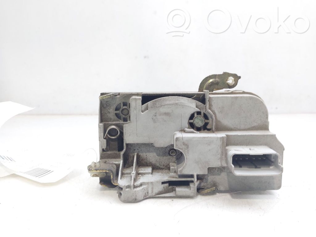 Citroen C5 Front door lock 