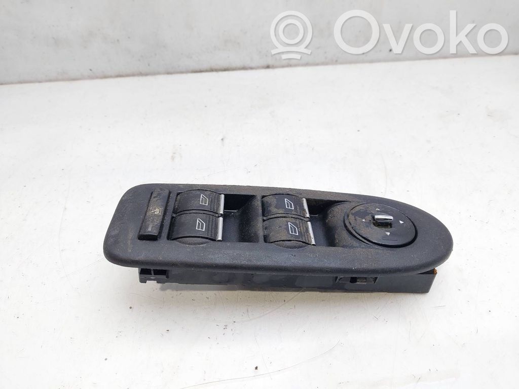 Comutator comandă geamuri electrice   9M5T14A132AA