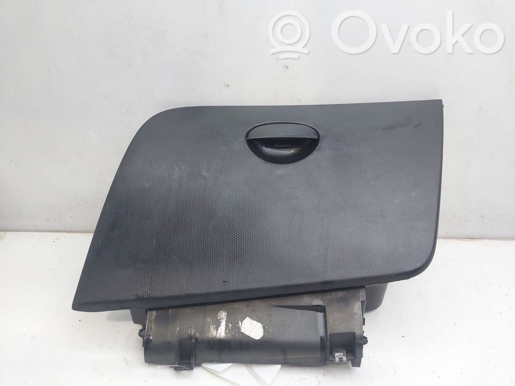 Seat Leon (1P) Guantera 