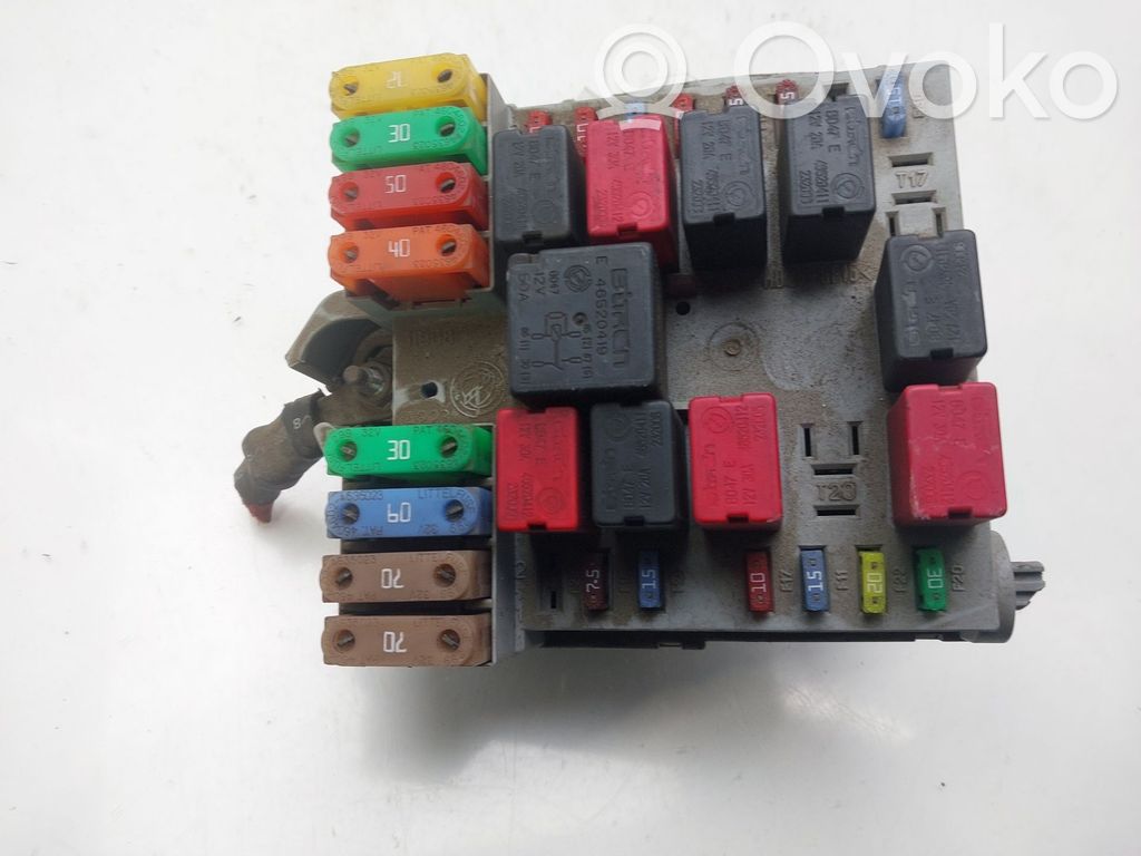 Módulo de fusible   51724721