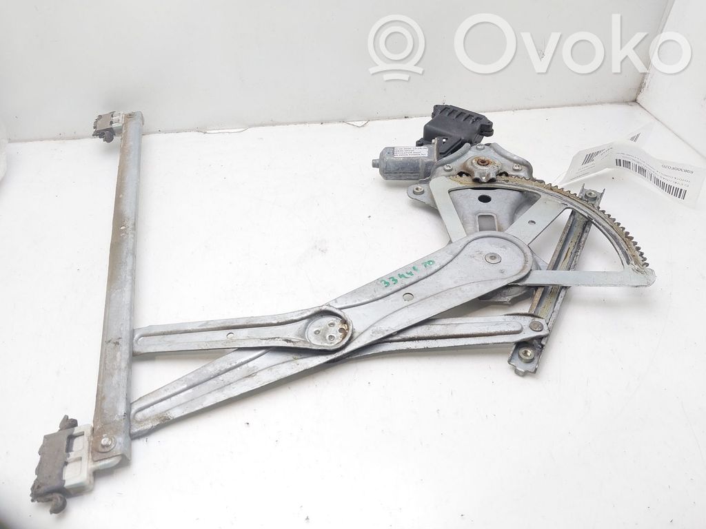 Toyota Corolla Verso AR10 Macara geam spate manuală