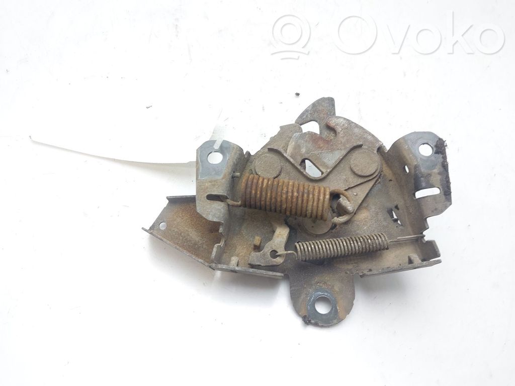 Mitsubishi Montero Tie down hook / loop 