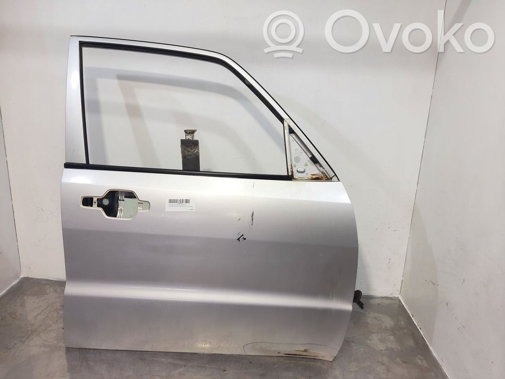 Mitsubishi Montero Puerta delantera 