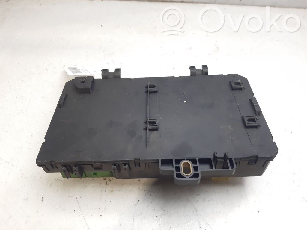 Opel Astra H Modulo fusibile 