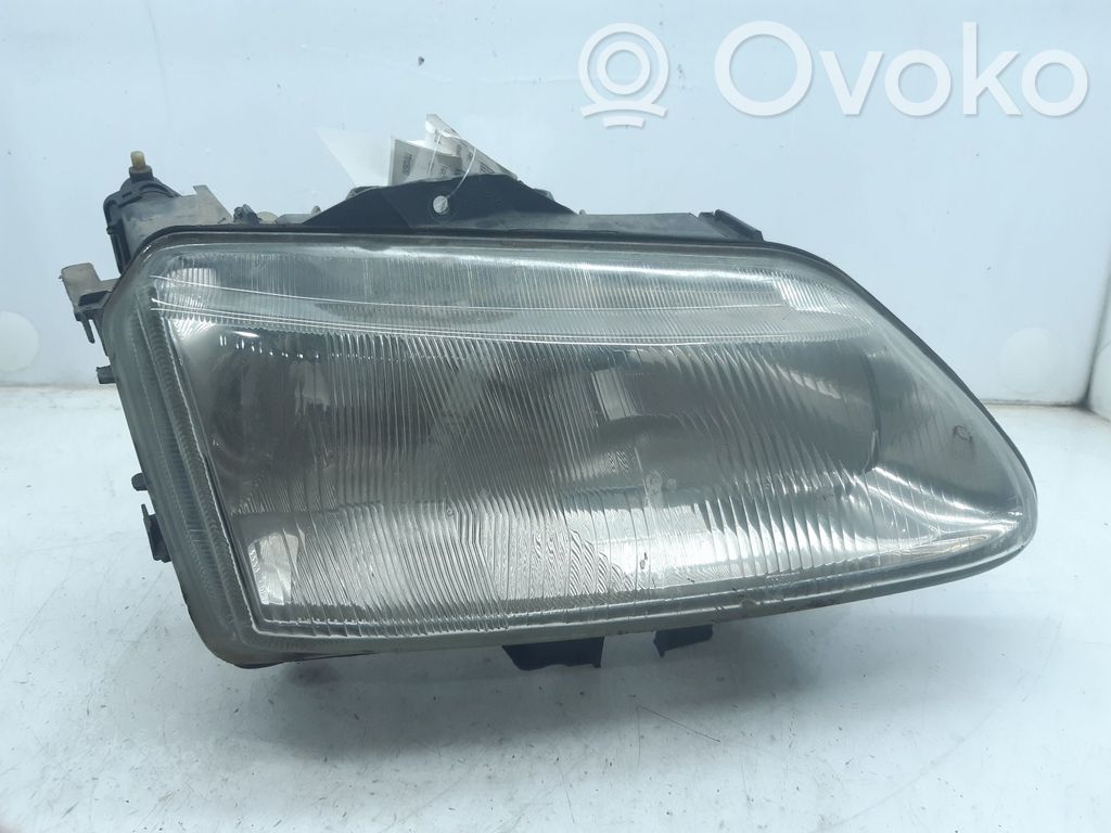 Renault Laguna I Lampa przednia 