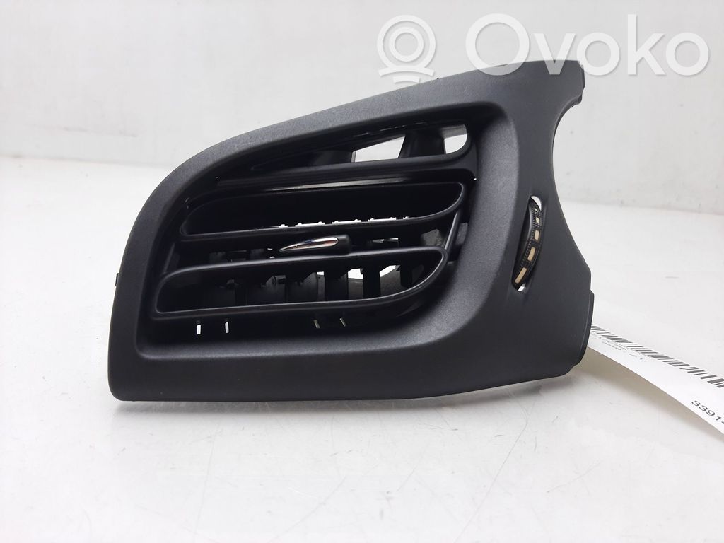 Grille d'aération centrale   9685749677