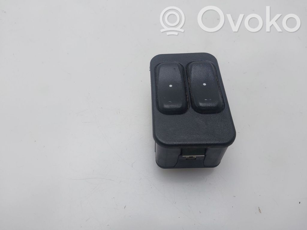 Opel Astra G Interruttore di controllo dell’alzacristalli elettrico 