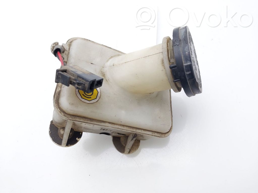 Ausgleichsbehälter Servopumpe   427321
