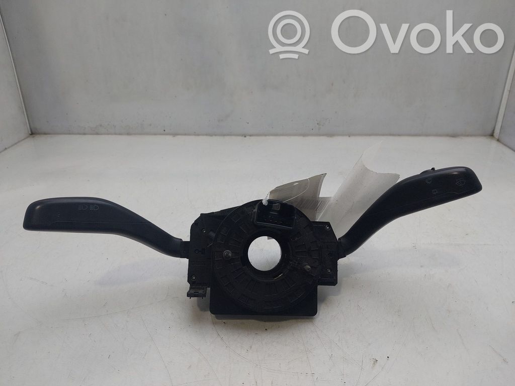 Seat Ibiza III (6L) Butoane/comutatoare pe volan 