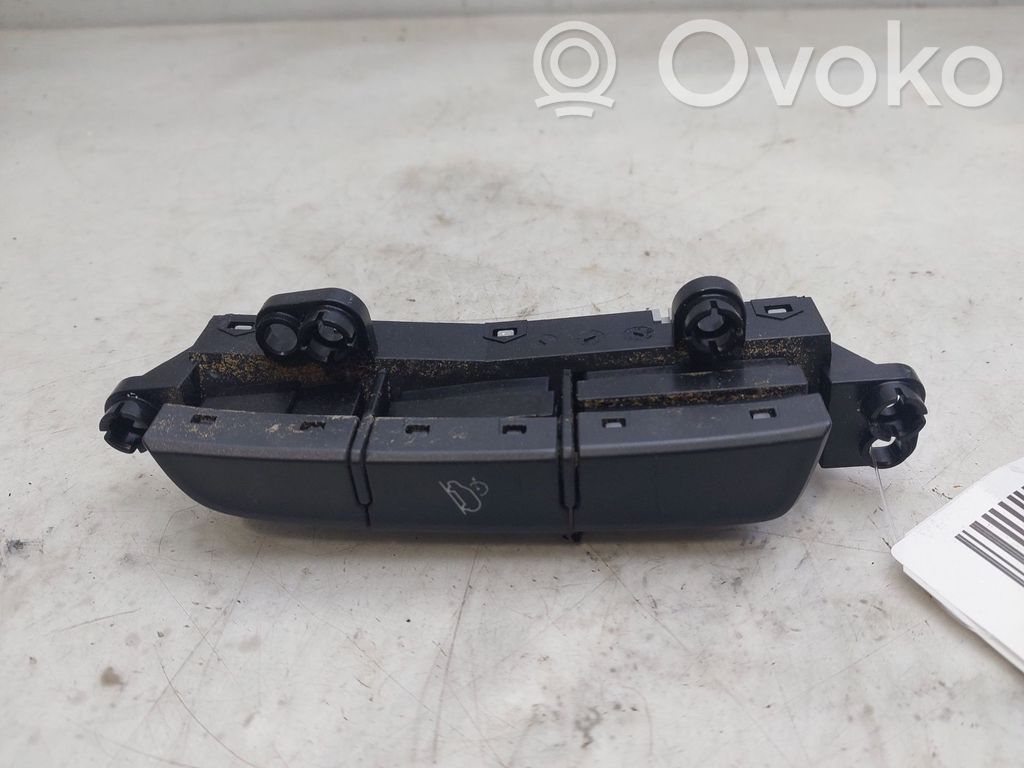 Hyundai Kona I Interruptor de control multifunción 