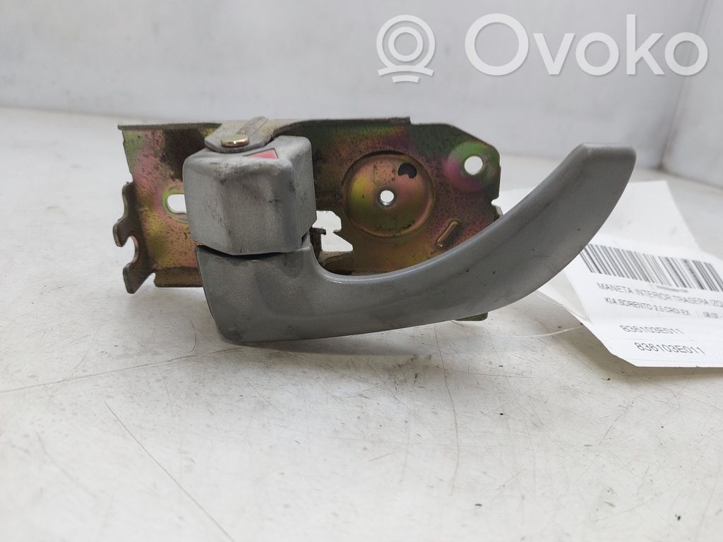 KIA Sorento Manecilla interna puerta trasera 