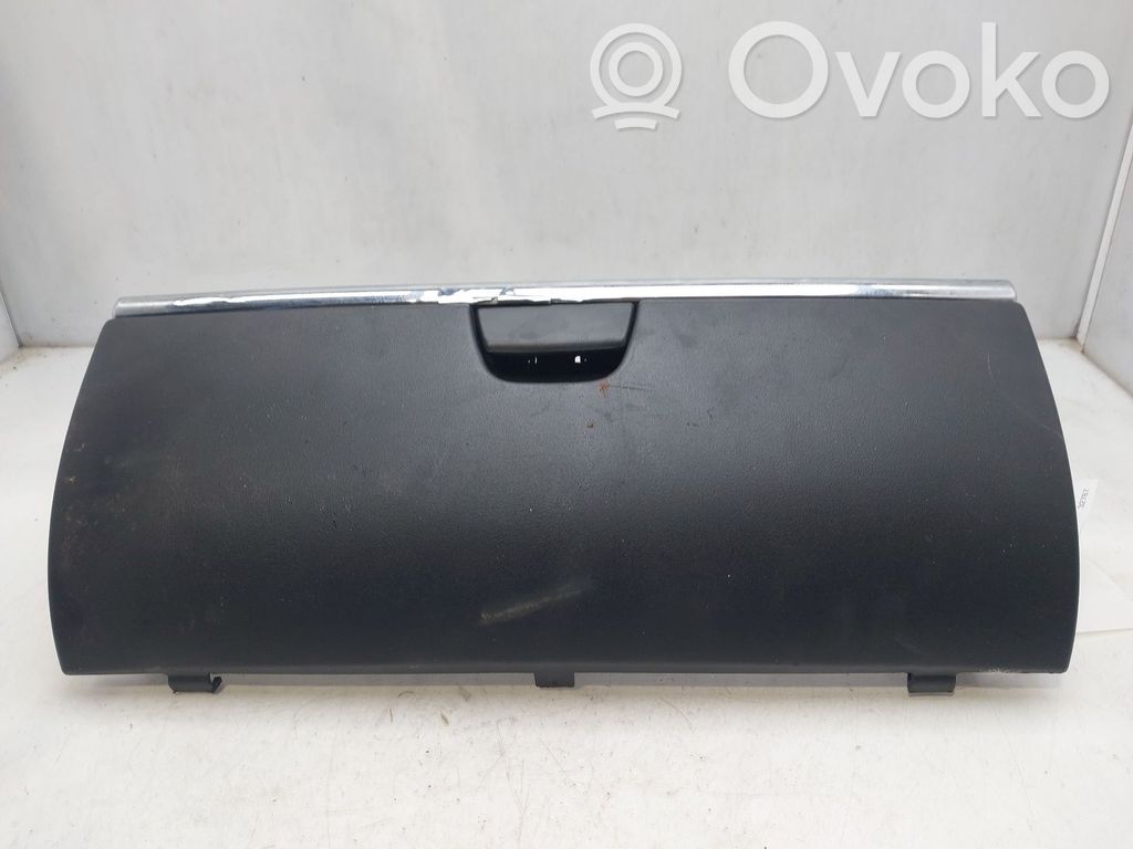 Citroen C6 Boite à gants 