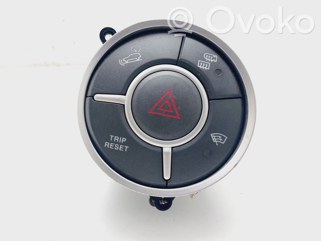 SsangYong Kyron Przycisk świateł awaryjnych 