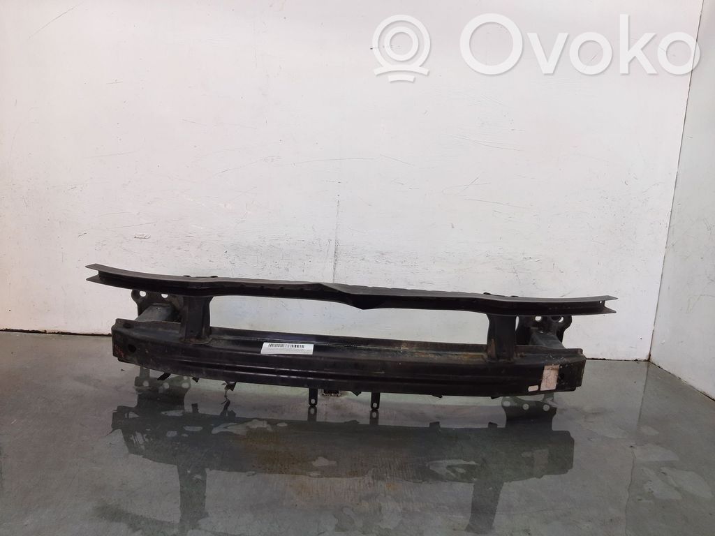 Volkswagen PASSAT B6 Travesaño del parachoques delantero 