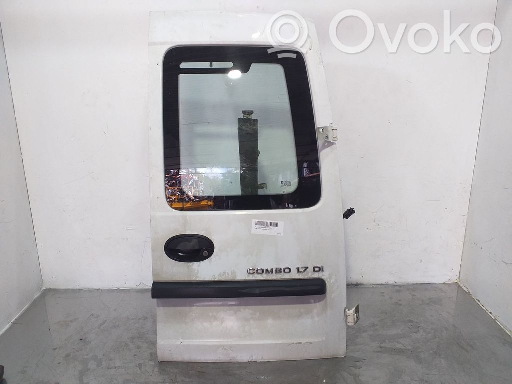 Opel Combo C Задняя дверь 