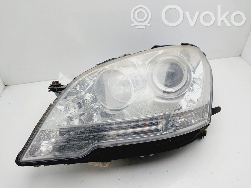 Mercedes-Benz ML W164 Lampa przednia 