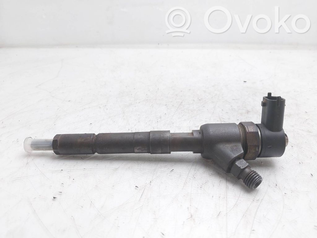 Injecteur de carburant   0445110083