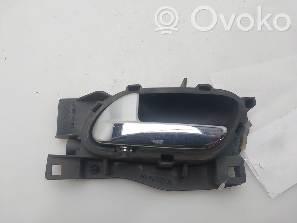 Peugeot 407 Manecilla interna puerta delantera 