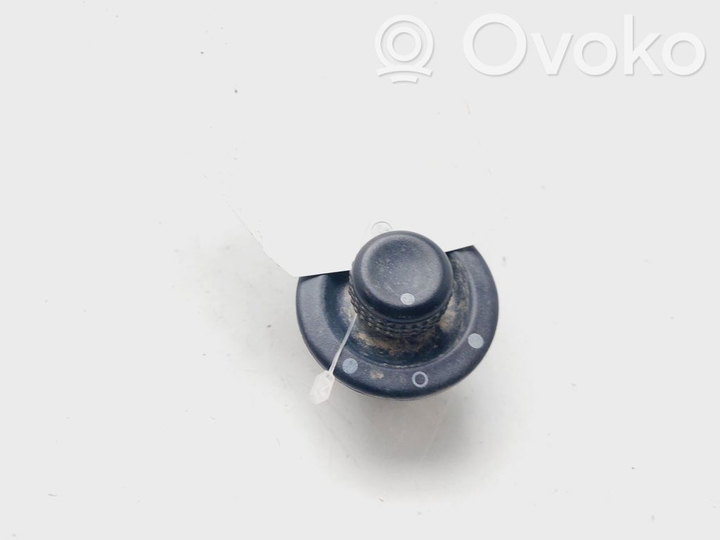 Renault Clio II Wing mirror switch 