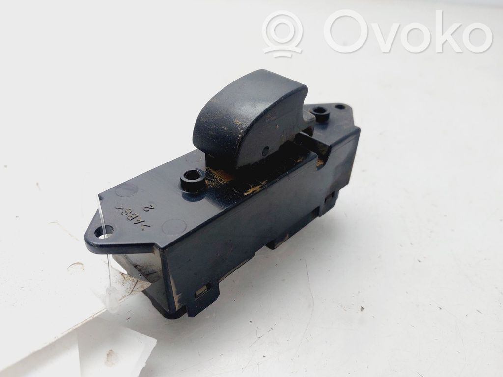 Mitsubishi L200 Electric window control switch 