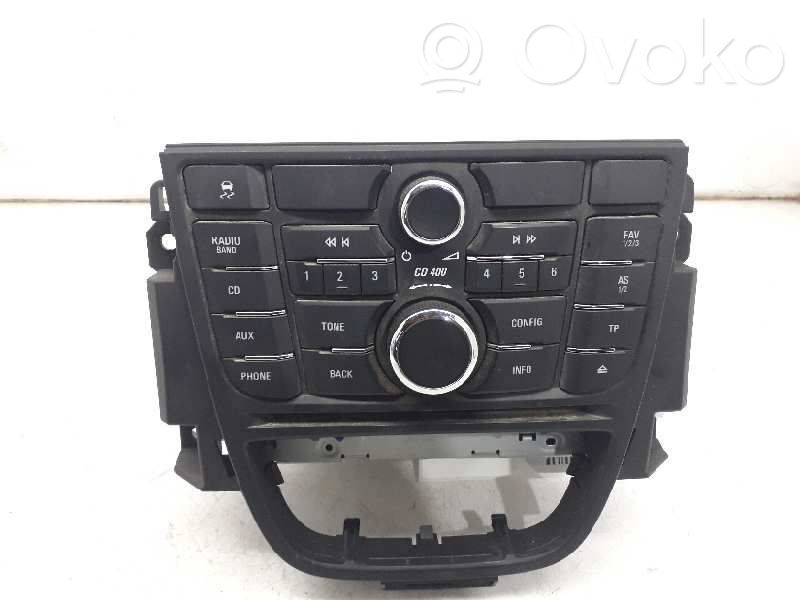 Panel / Radioodtwarzacz CD/DVD/GPS   13346050